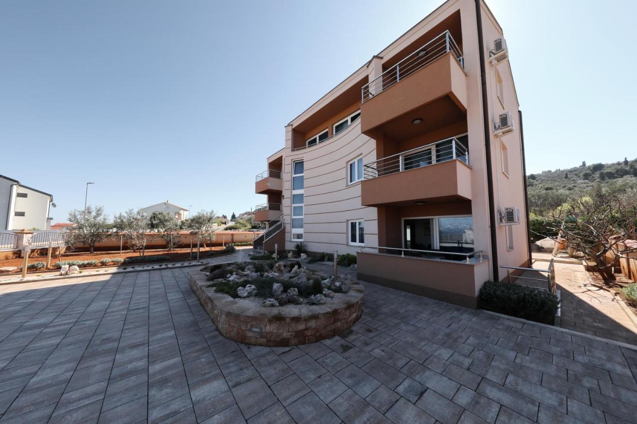 Apartment Dora Preko Kültér fotó