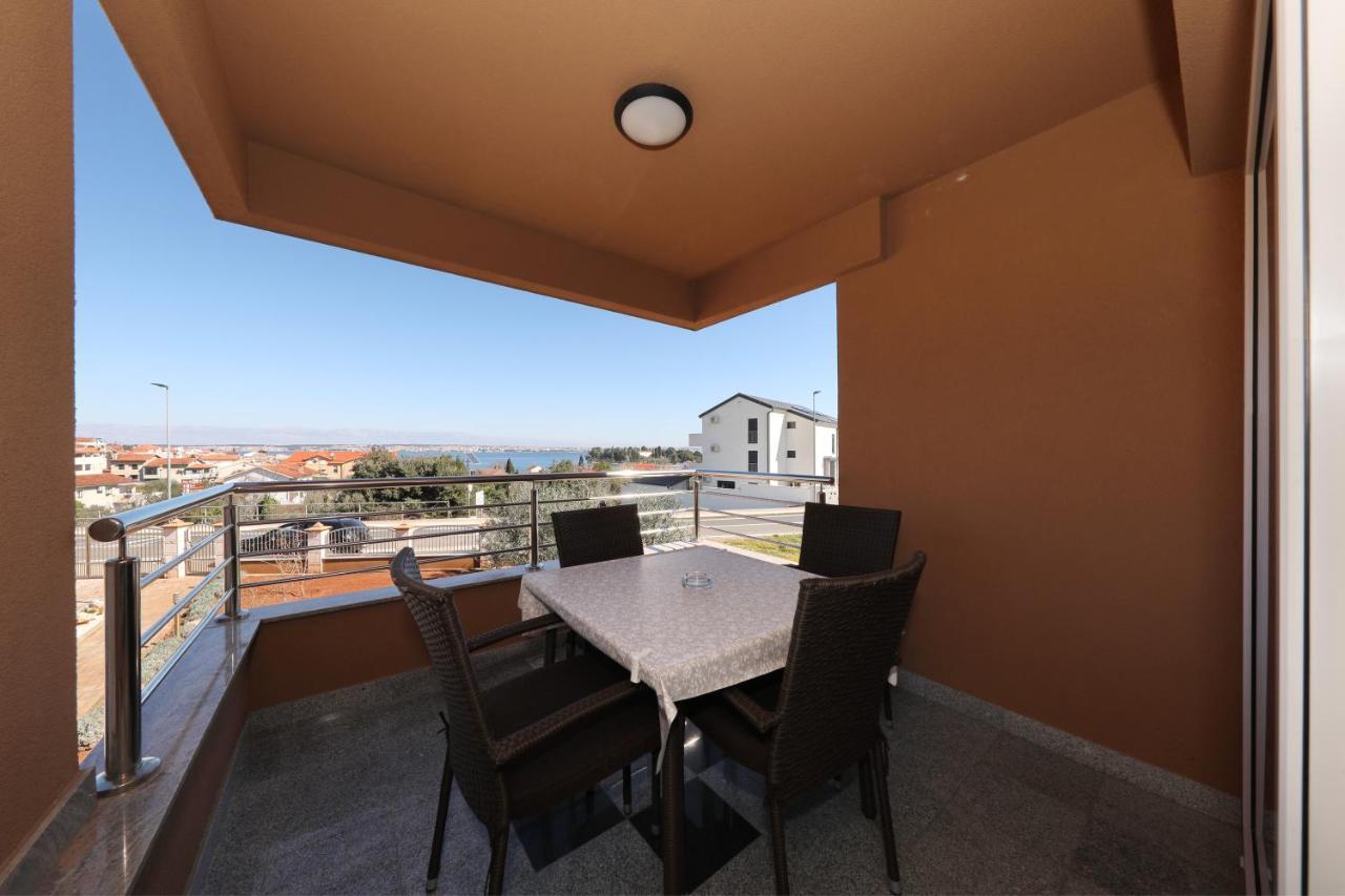 Apartment Dora Preko Kültér fotó