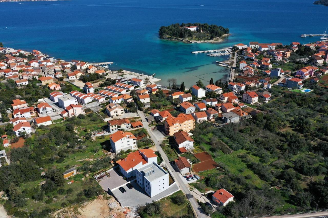 Apartment Dora Preko Kültér fotó