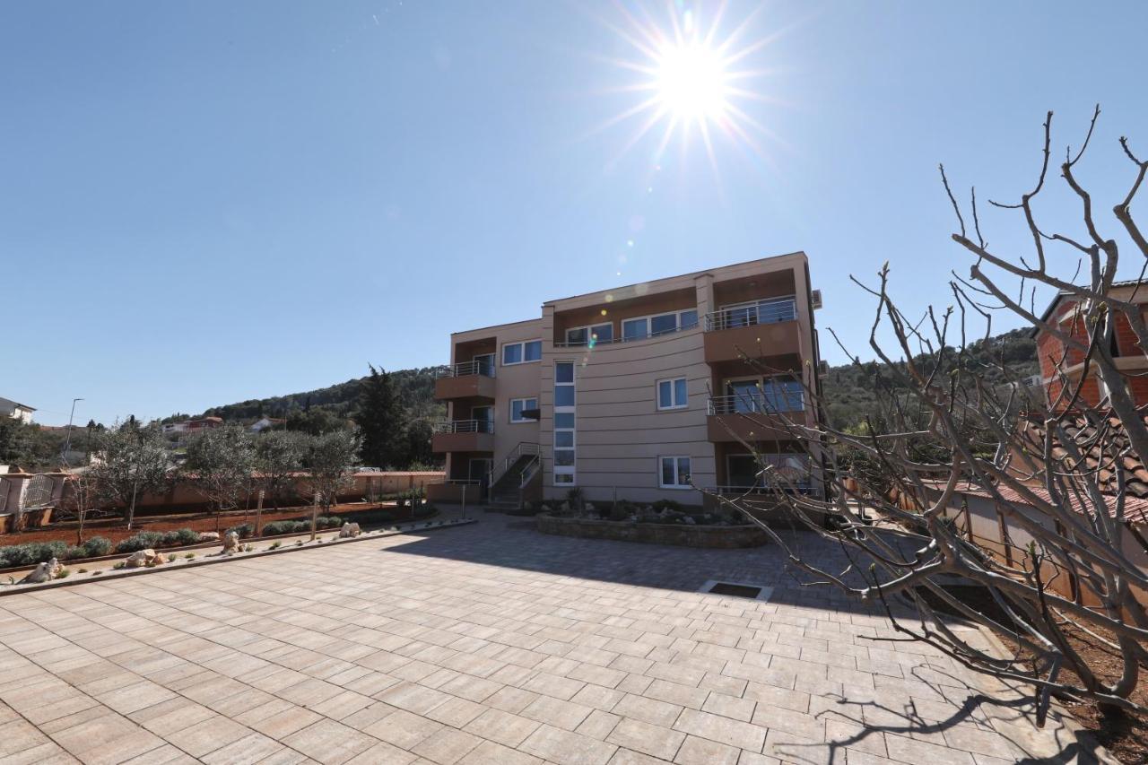 Apartment Dora Preko Kültér fotó