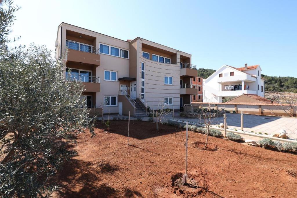 Apartment Dora Preko Kültér fotó